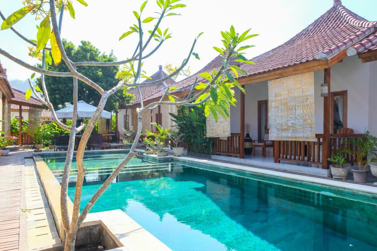 Отель Bungalow And Restaurant Anda Kuta  Экстерьер фото