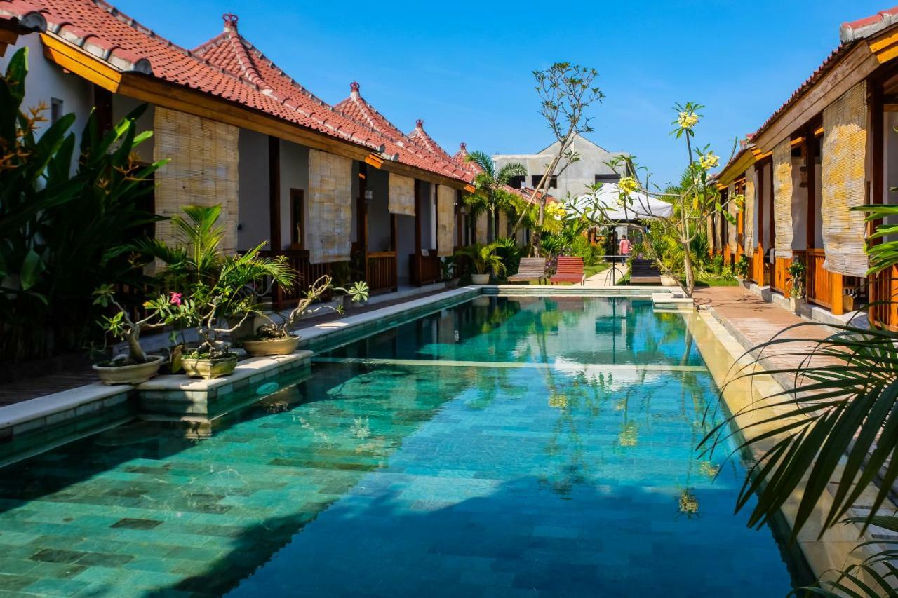 Отель Bungalow And Restaurant Anda Kuta  Экстерьер фото