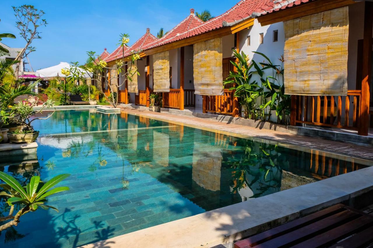 Отель Bungalow And Restaurant Anda Kuta  Экстерьер фото